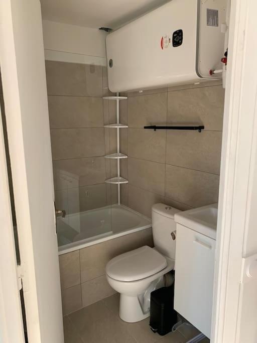 Studio Lumineux, Refait A Neuf, Metro Jourdain Paris Bagian luar foto