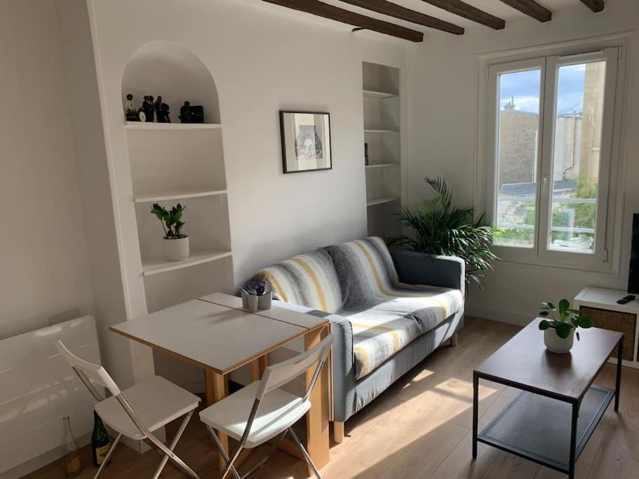 Studio Lumineux, Refait A Neuf, Metro Jourdain Paris Bagian luar foto